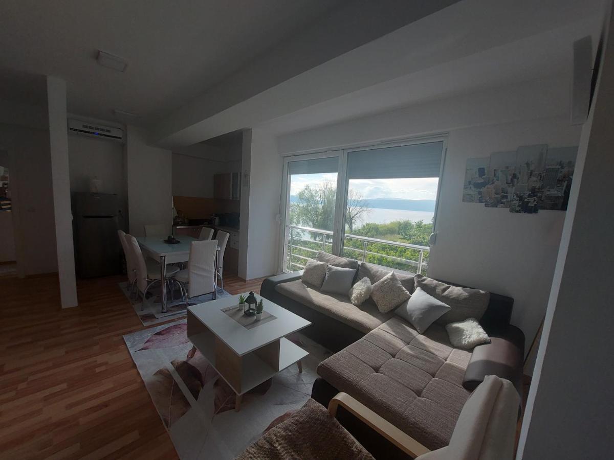 Apartment Ana V-Peshtani Охрид Екстер'єр фото